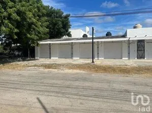 NEX-289016 - Local en Venta, con 2 baños, con 187.35 m2 de construcción en Camara de La Construcción, CP 97203, Yucatán.