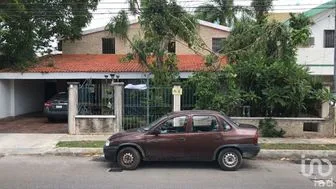 NEX-289034 - Casa en Venta, con 3 recamaras, con 3 baños, con 430 m2 de construcción en Jardines de Mérida, CP 97135, Yucatán.