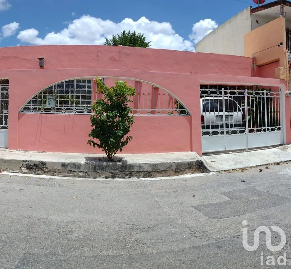 Casa en Venta en Mérida Centro, Mérida, Yucatán | NEX-289077 | iad México | Foto 1 de 17