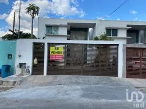 NEX-289082 - Casa en Venta, con 4 recamaras, con 2 baños en San Vicente Chuburna, CP 97206, Yucatán.