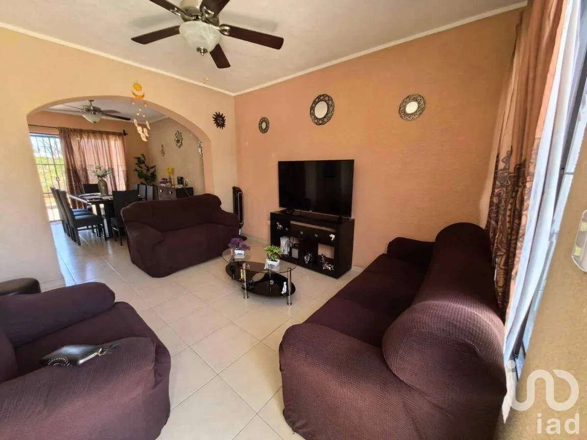 Casa en Venta en Paseos de Opichen, Mérida, Yucatán | NEX-289214 | iad México | Foto 3 de 20