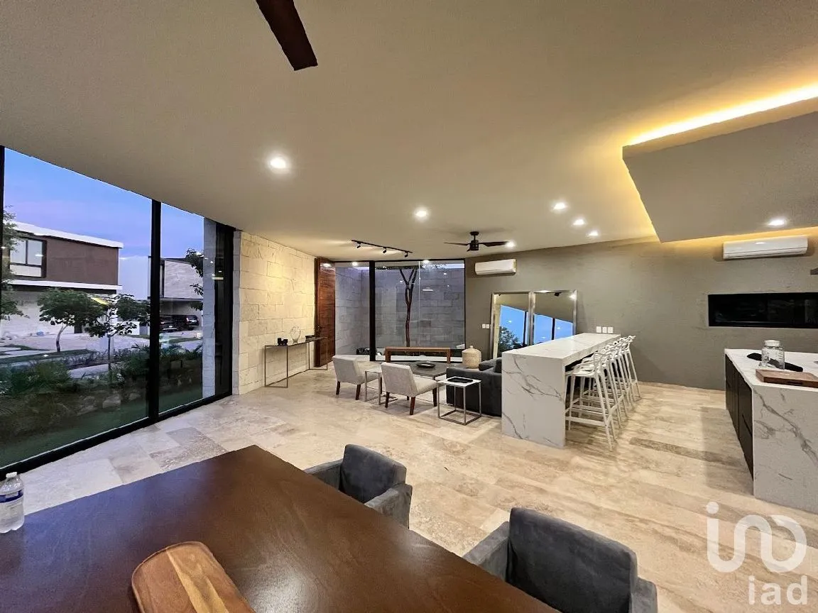 Casa en Venta en Yucatán Country Club, Mérida, Yucatán | NEX-289246 | iad México | Foto 1 de 5