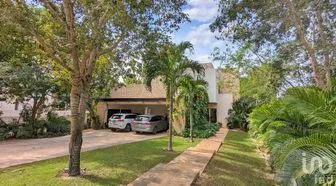 NEX-289247 - Casa en Venta, con 4 recamaras, con 4 baños, con 496036 m2 de construcción en Yucatán Country Club, CP 97308, Yucatán.