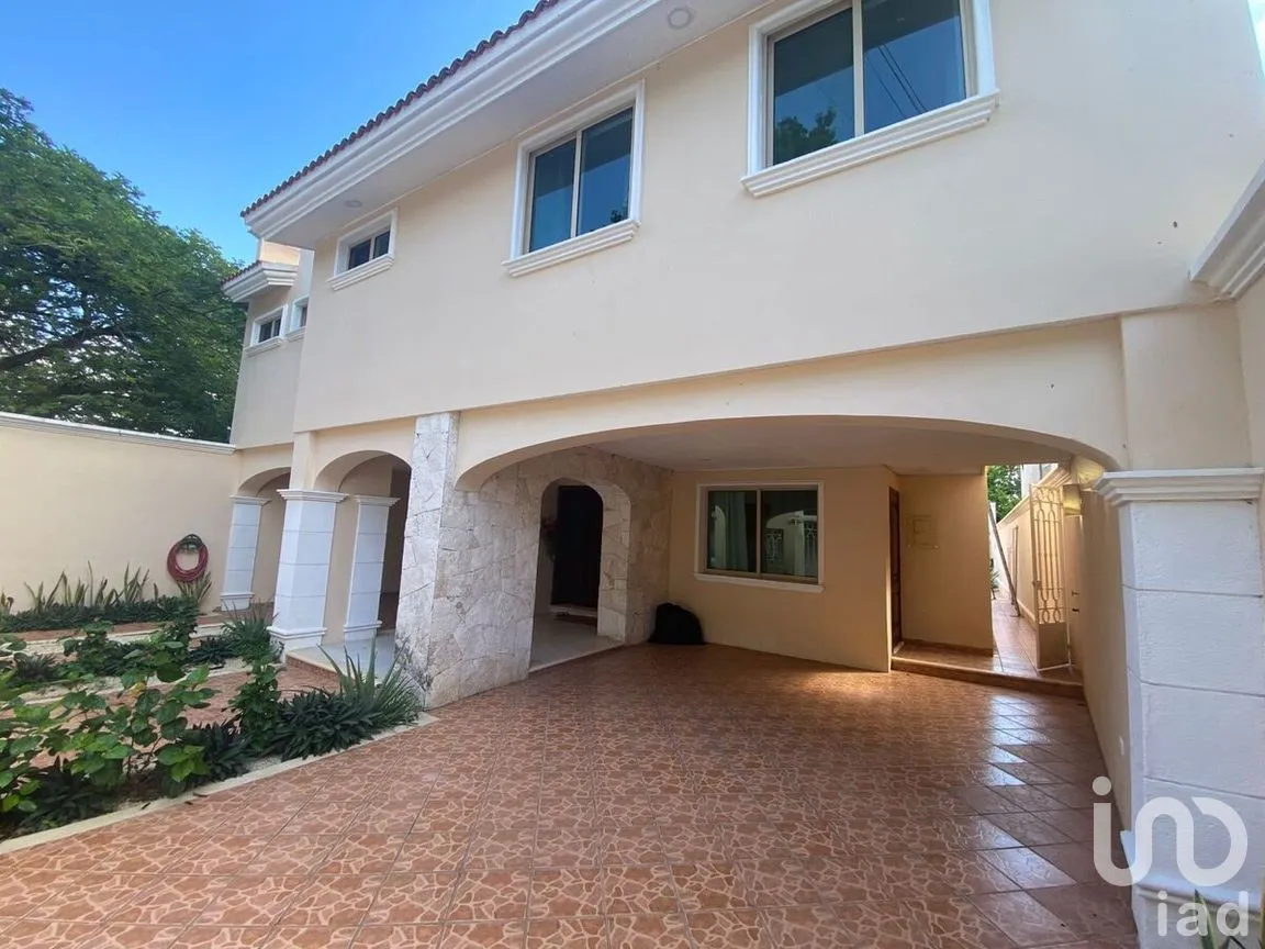 Casa en Venta en Felipe Carrillo Puerto Nte, Mérida, Yucatán | NEX-289316 | iad México | Foto 2 de 37