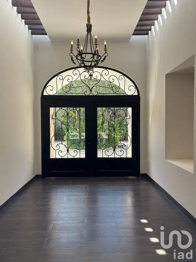Casa en Venta en Dzibilchaltún, Mérida, Yucatán | NEX-291482 | iad México | Foto 2 de 47