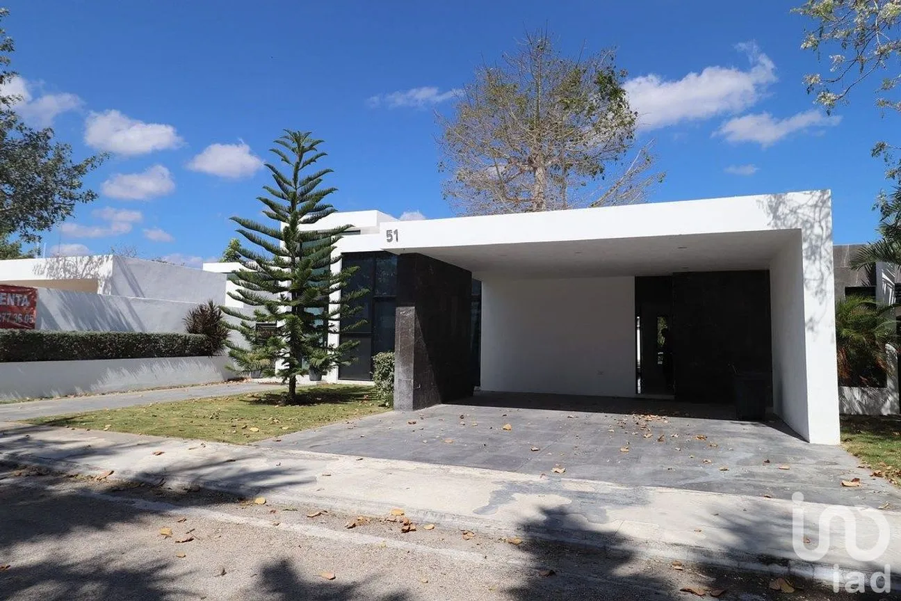Casa en Venta en La Rejoyada, Mérida, Yucatán | NEX-291512 | iad México | Foto 2 de 36