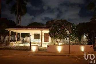 NEX-293104 - Casa en Venta, con 4 recamaras, con 5 baños, con 483.5 m2 de construcción en Paseo de Montejo, CP 97205, Yucatán.