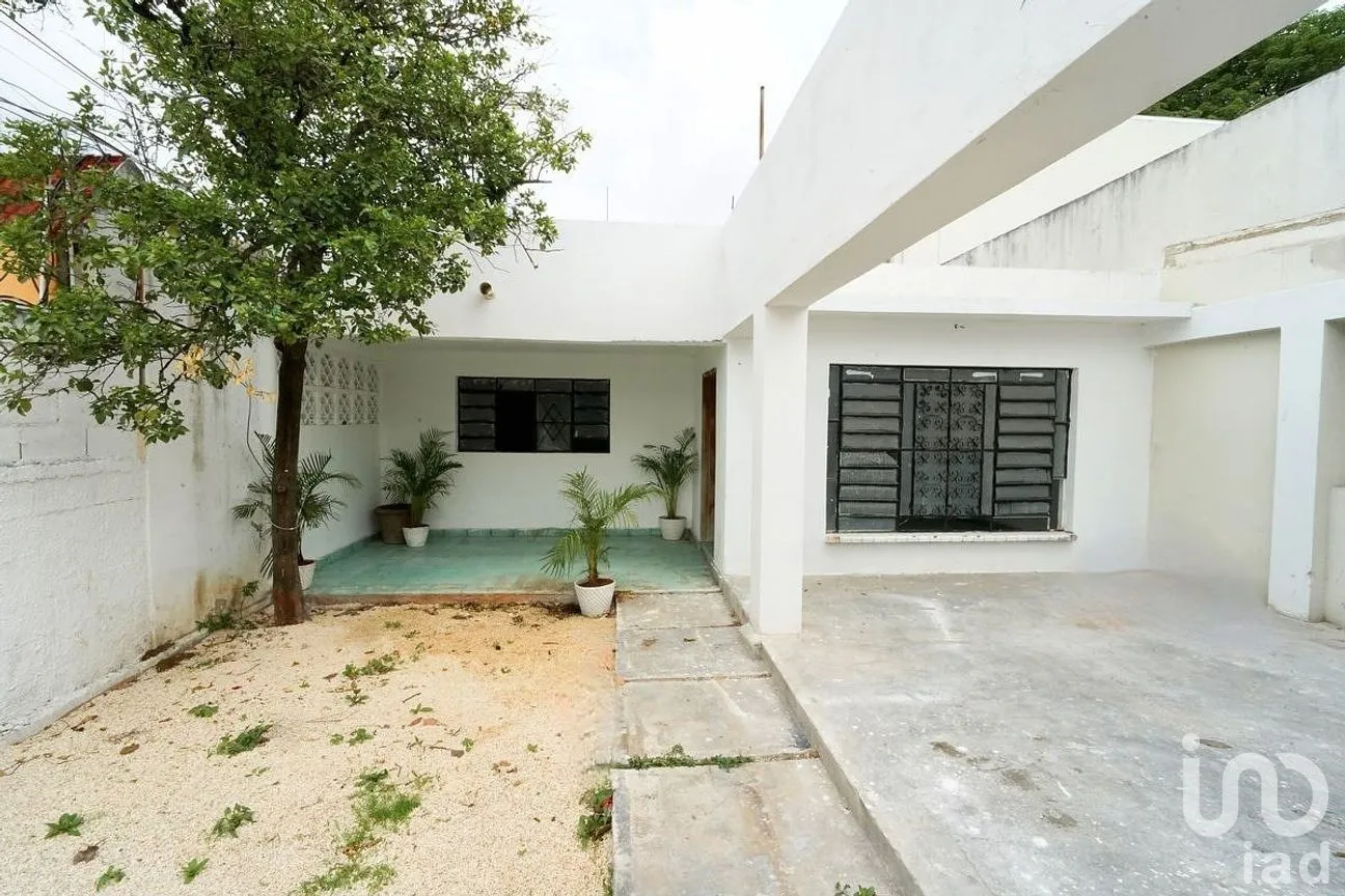 Casa en Venta en Paseo de Montejo, Mérida, Yucatán | NEX-293106 | iad México | Foto 1 de 9
