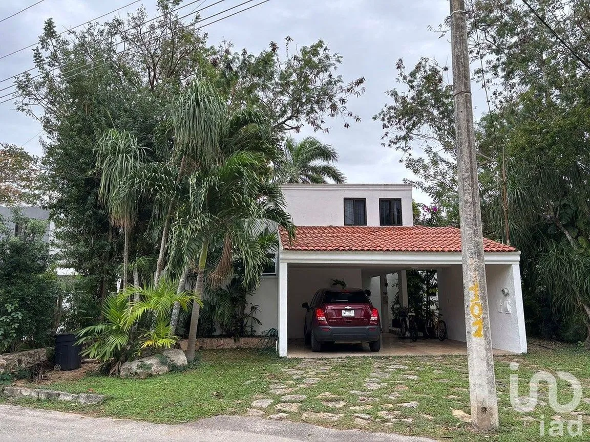 Casa en Venta en Club de Golf La Ceiba, Mérida, Yucatán | NEX-293781 | iad México | Foto 1 de 28