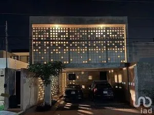 NEX-293840 - Casa en Venta, con 3 recamaras, con 3 baños, con 322.61 m2 de construcción en Cholul, CP 97305, Yucatán.