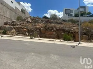 NEX-228287 - Terreno en Venta en Club de Golf la Loma, CP 78215, San Luis Potosí.