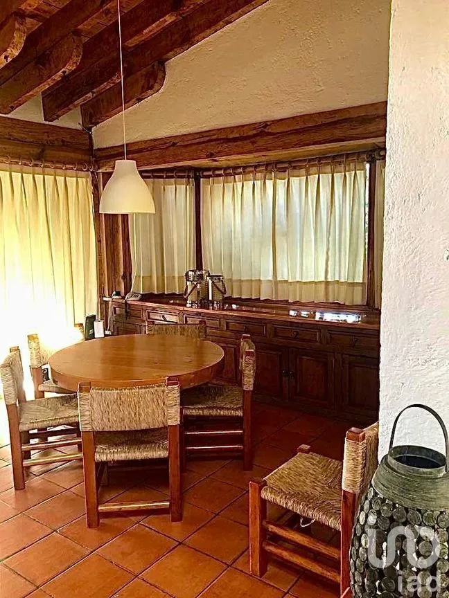 Casa en Renta en Avándaro, Valle de Bravo, Estado De México | NEX-228368 | iad México | Foto 6 de 10