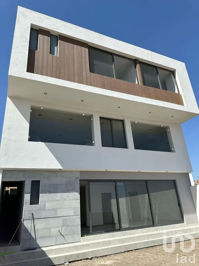 Casa en Venta en Desarrollo del Pedregal, San Luis Potosí, San Luis Potosí | NEX-271809 | iad México | Foto 2 de 12