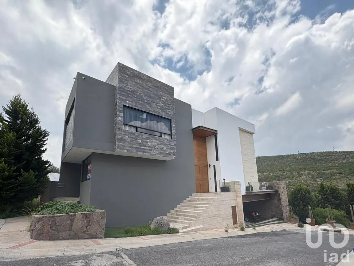 Casa en Venta en Club de Golf la Loma, San Luis Potosí, San Luis Potosí | NEX-271856 | iad México | Foto 3 de 9