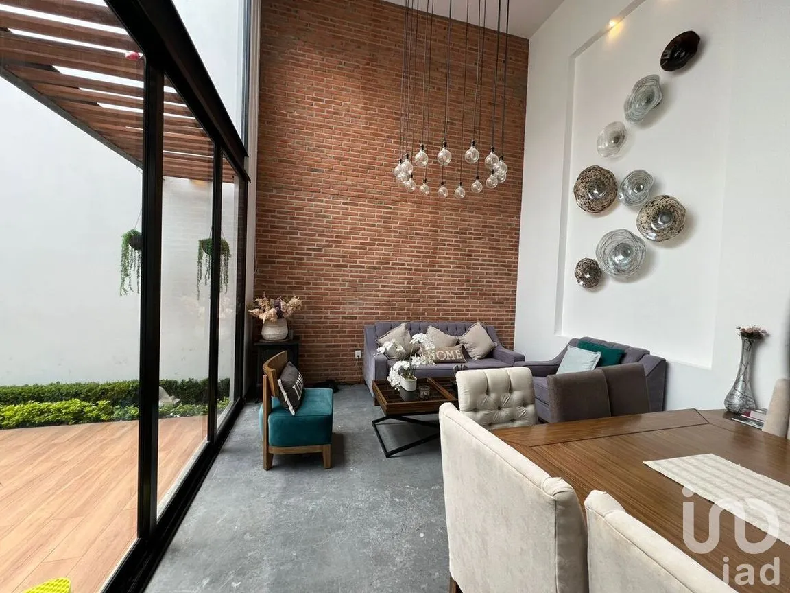 Casa en Venta en Desarrollo del Pedregal, San Luis Potosí, San Luis Potosí | NEX-272475 | iad México | Foto 1 de 40
