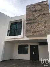 NEX-277146 - Casa en Renta, con 3 recamaras, con 2 baños, con 137.19 m2 de construcción en Villa de Pozos, CP 78421, San Luis Potosí.