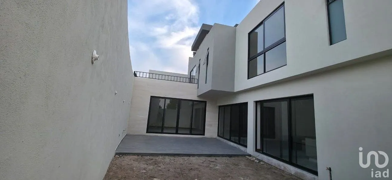 Casa en Venta en Club de Golf la Loma, San Luis Potosí, San Luis Potosí | NEX-289371 | iad México | Foto 2 de 24