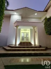 NEX-292389 - Casa en Renta, con 4 recamaras, con 4 baños, con 597 m2 de construcción en Villantigua, CP 78214, San Luis Potosí.