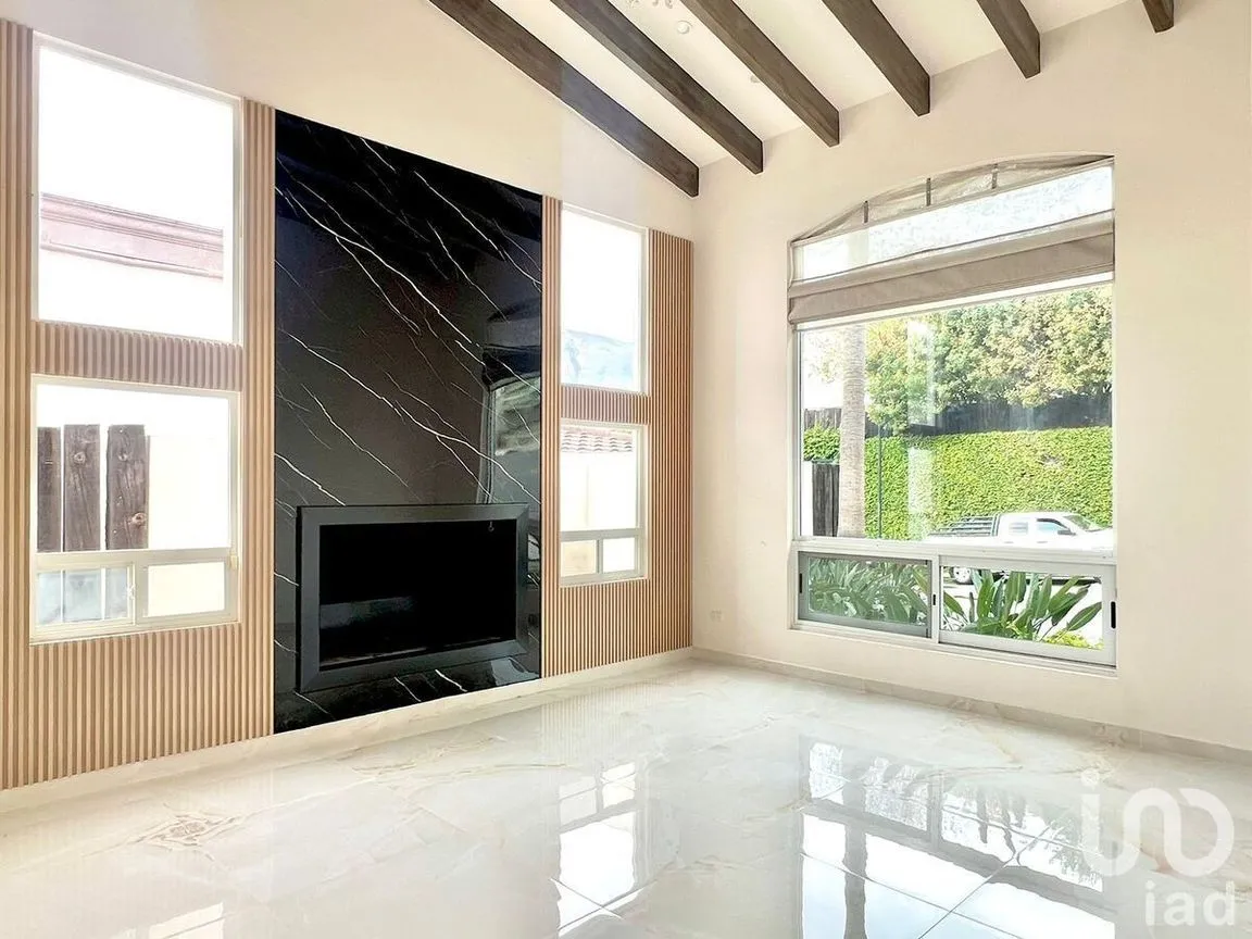 Casa en Venta en Residencial y Club de Golf la Herradura, Monterrey, Nuevo León | NEX-227172 | iad México | Foto 2 de 15