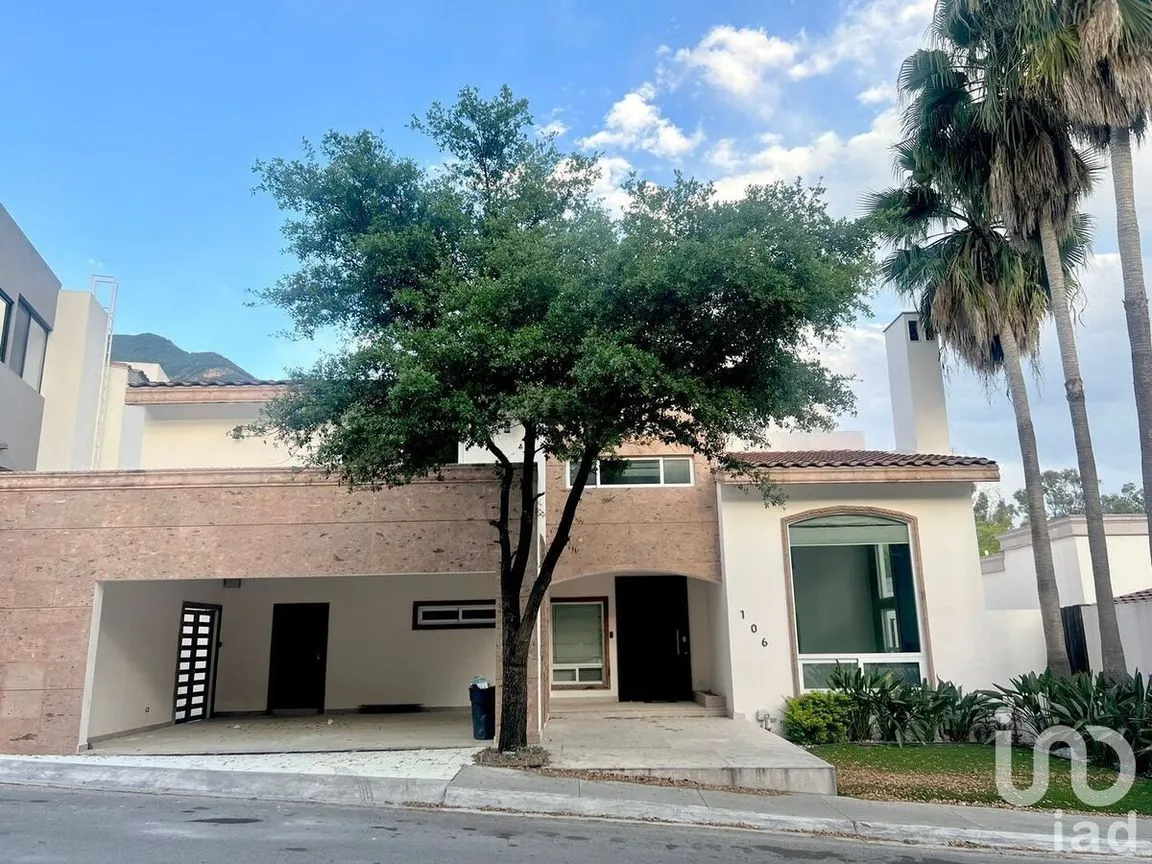 Casa en Venta en Residencial y Club de Golf la Herradura, Monterrey, Nuevo León | NEX-227172 | iad México | Foto 1 de 15