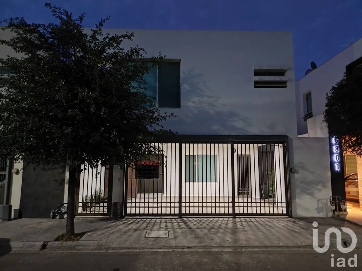 Casa en Venta en Cumbres Santa Clara, Monterrey, Nuevo León | NEX-227177 | iad México | Foto 1 de 34