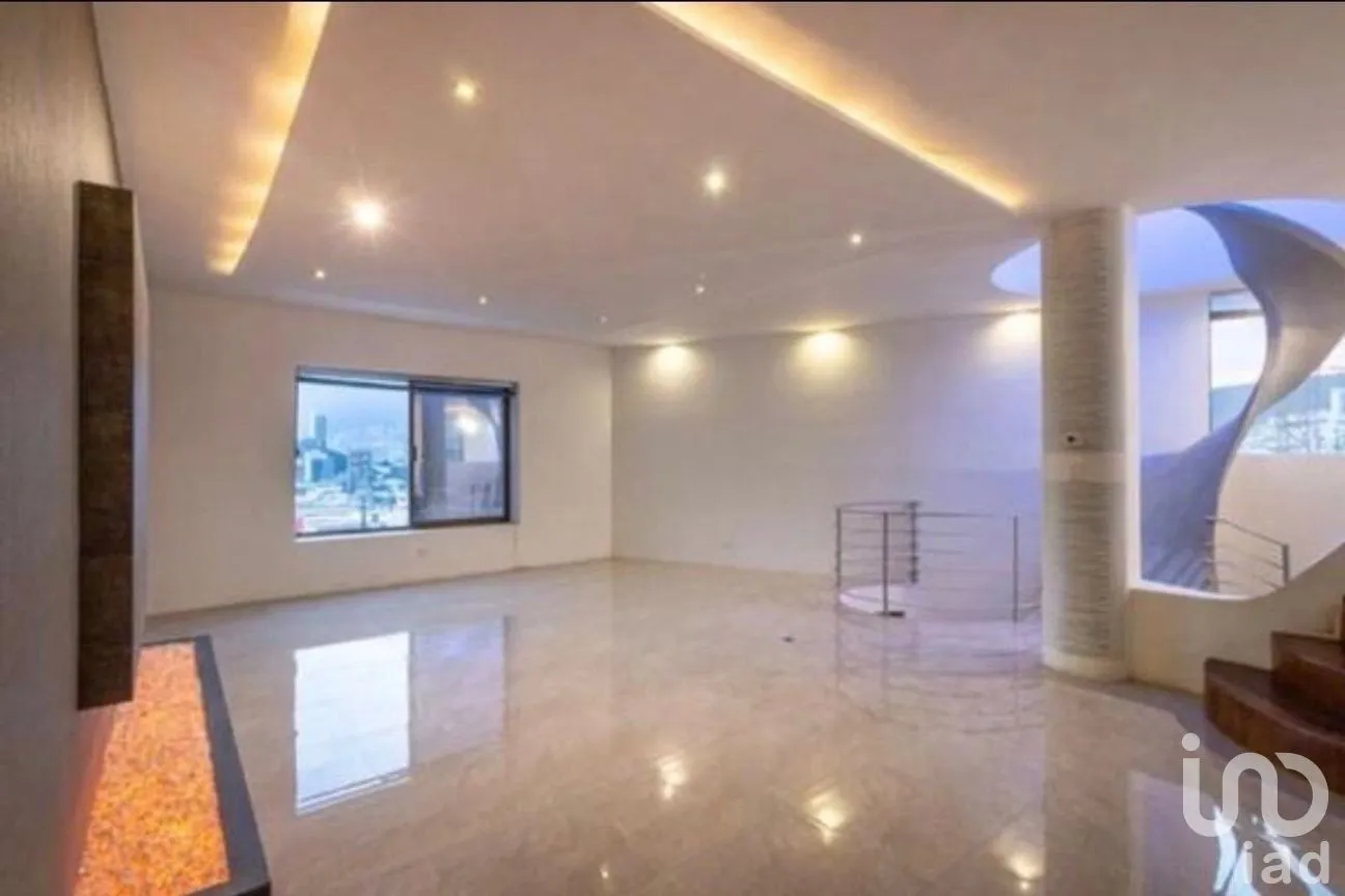 Casa en Venta en Colinas de San Jerónimo, Monterrey, Nuevo León | NEX-273725 | iad México | Foto 3 de 19