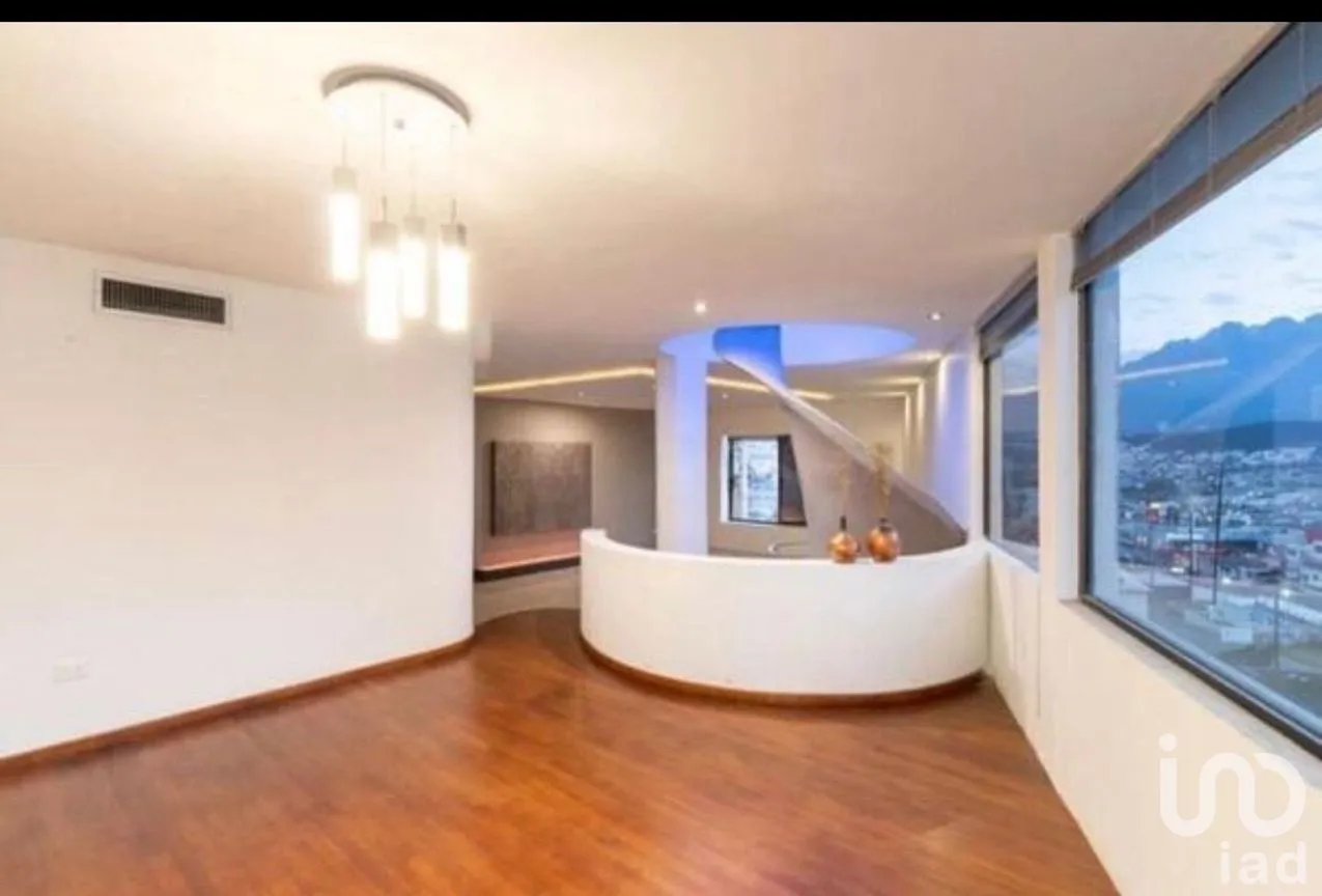 Casa en Venta en Colinas de San Jerónimo, Monterrey, Nuevo León | NEX-273725 | iad México | Foto 1 de 19
