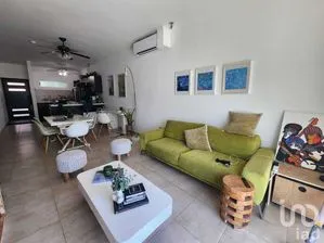 NEX-290735 - Departamento en Renta, con 2 recamaras, con 2 baños, con 90 m2 de construcción en Colinas del Valle, CP 64650, Nuevo León.
