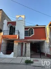 NEX-292314 - Casa en Venta, con 6 recamaras, con 2 baños, con 320 m2 de construcción en San Felipe, CP 47810, Jalisco.