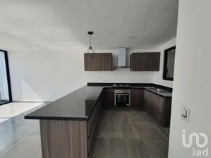 NEX-266589 - Casa en Venta, con 3 recamaras, con 3 baños, con 290 m2 de construcción.