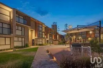 NEX-266630 - Casa en Venta, con 3 recamaras, con 3 baños, con 193.36 m2 de construcción.