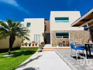 NEX-115729 - Casa en Venta, con 3 recamaras, con 3 baños, con 297 m2 de construcción en Francisco Villa, CP 76220, Querétaro.