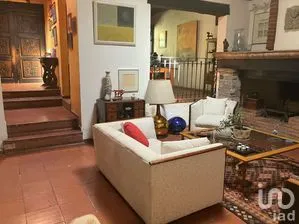 NEX-268550 - Casa en Venta, con 5 recamaras, con 4 baños, con 377 m2 de construcción.