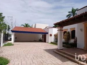 NEX-230330 - Casa en Venta, con 3 recamaras, con 3 baños, con 494.14 m2 de construcción en México Norte, CP 97128, Yucatán.