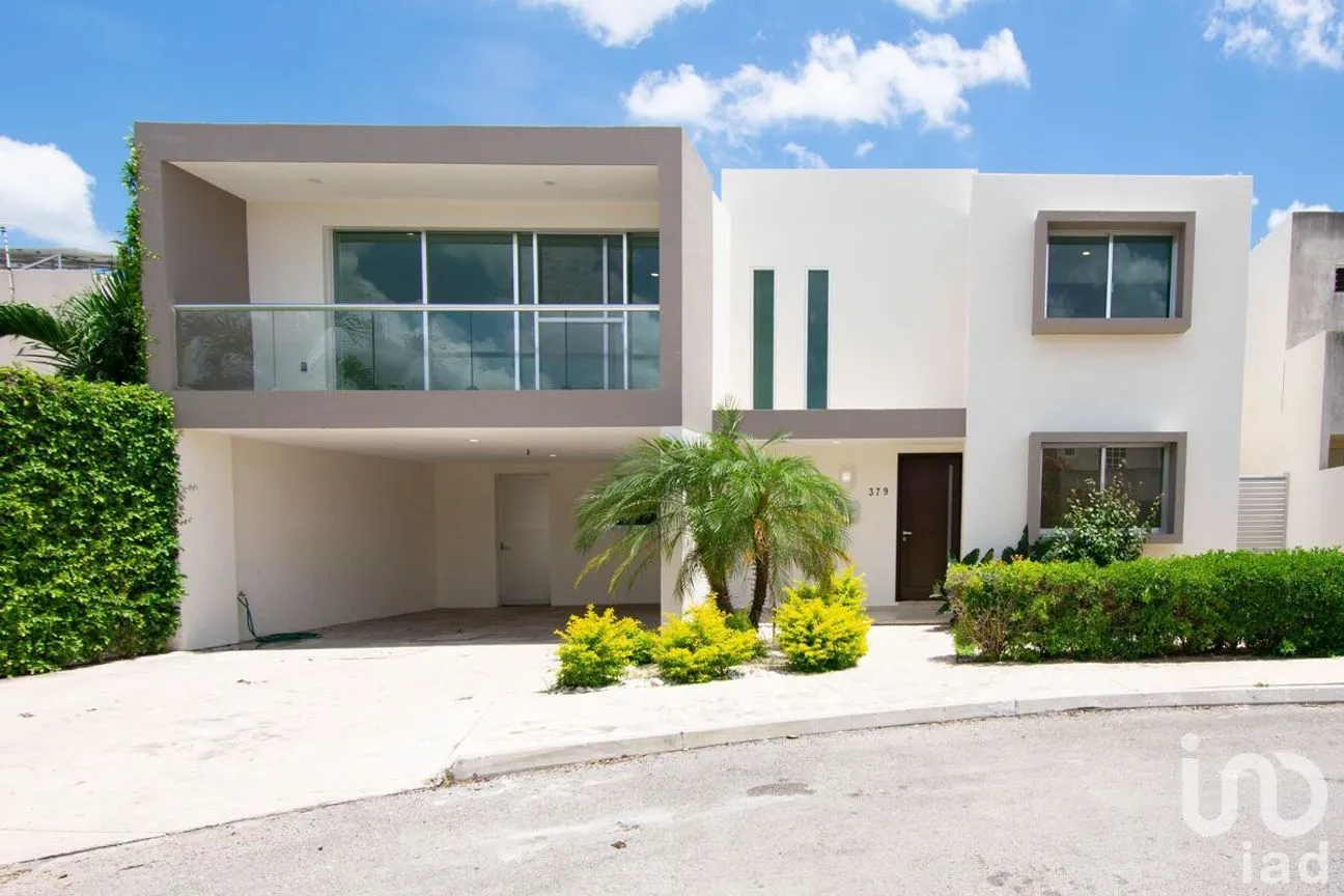 Casa en Venta en Xcumpich, Mérida, Yucatán | NEX-271288 | iad México | Foto 2 de 33
