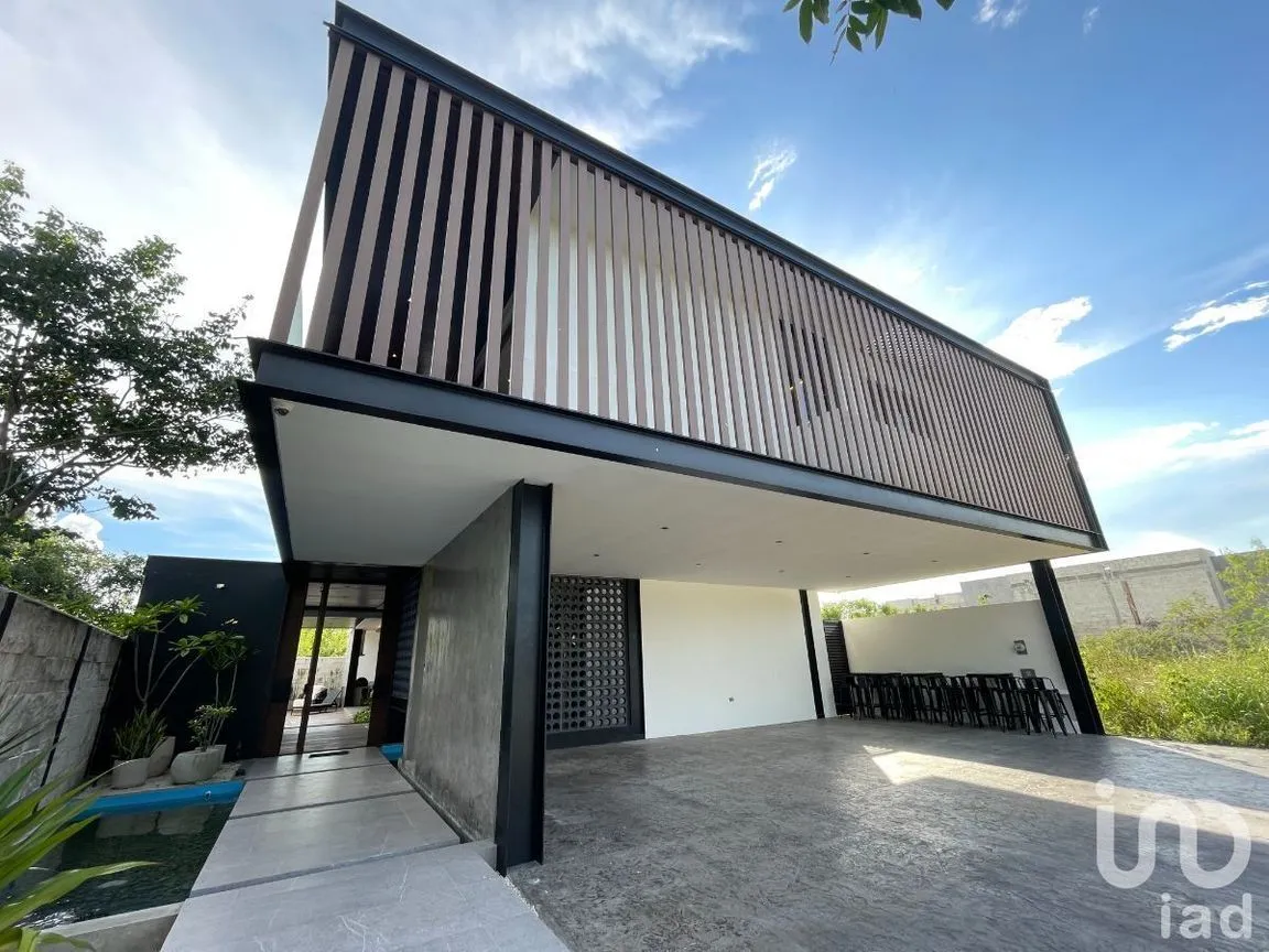 Casa en Venta en Temozon Norte, Mérida, Yucatán | NEX-228310 | iad México | Foto 1 de 31