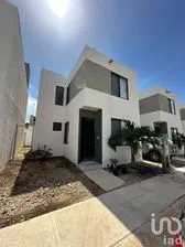 NEX-229843 - Casa en Venta, con 3 recamaras, con 3 baños, con 104.88 m2 de construcción en Las Palmas Yucatán, CP 97370, Yucatán.
