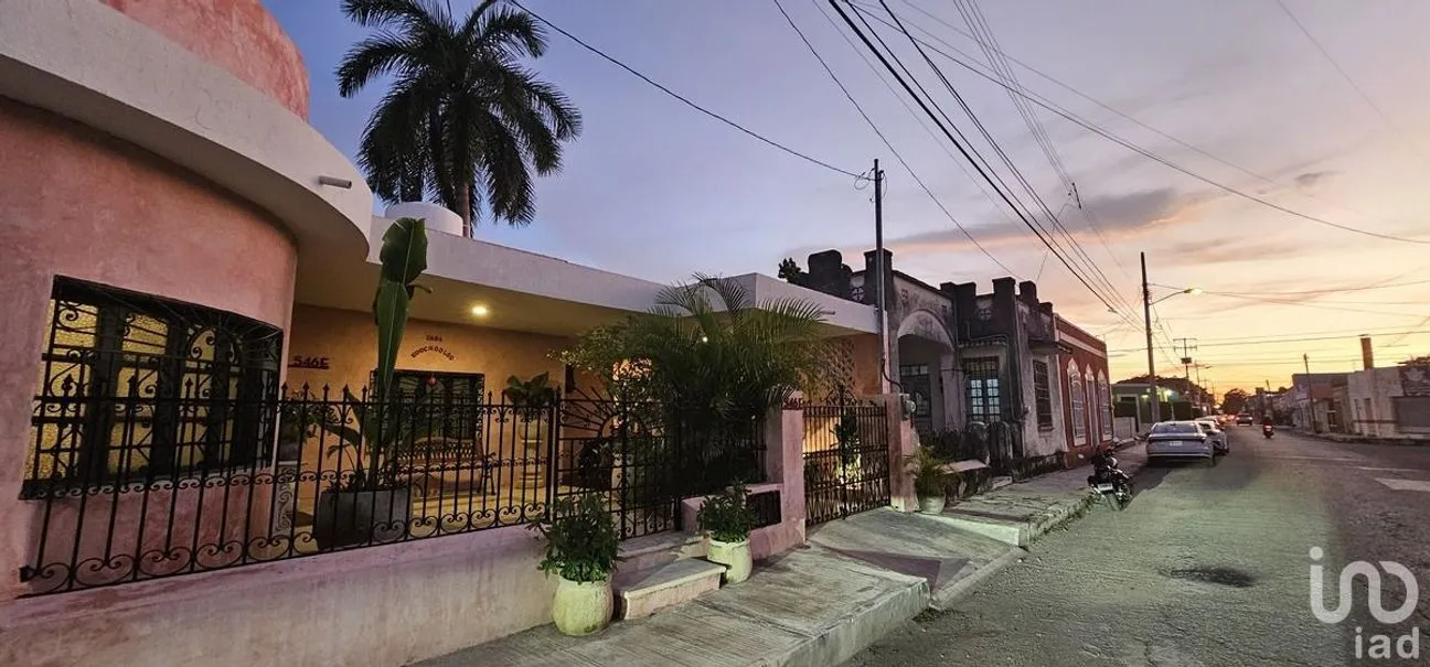Casa en Venta en Mérida Centro, Mérida, Yucatán | NEX-231912 | iad México | Foto 1 de 25