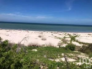 NEX-272829 - Terreno en Venta en Sisal, CP 97356, Yucatán.