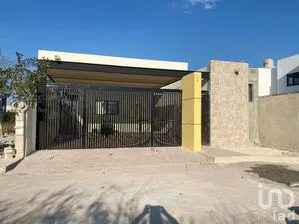 NEX-273023 - Casa en Venta, con 3 recamaras, con 3 baños, con 256 m2 de construcción.