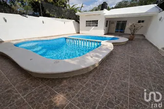 NEX-285179 - Casa en Venta, con 3 recamaras, con 3 baños, con 316.69 m2 de construcción.
