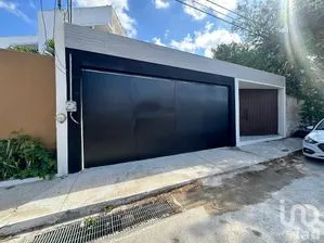 NEX-300630 - Casa en Venta, con 2 recamaras, con 3 baños, con 110 m2 de construcción.