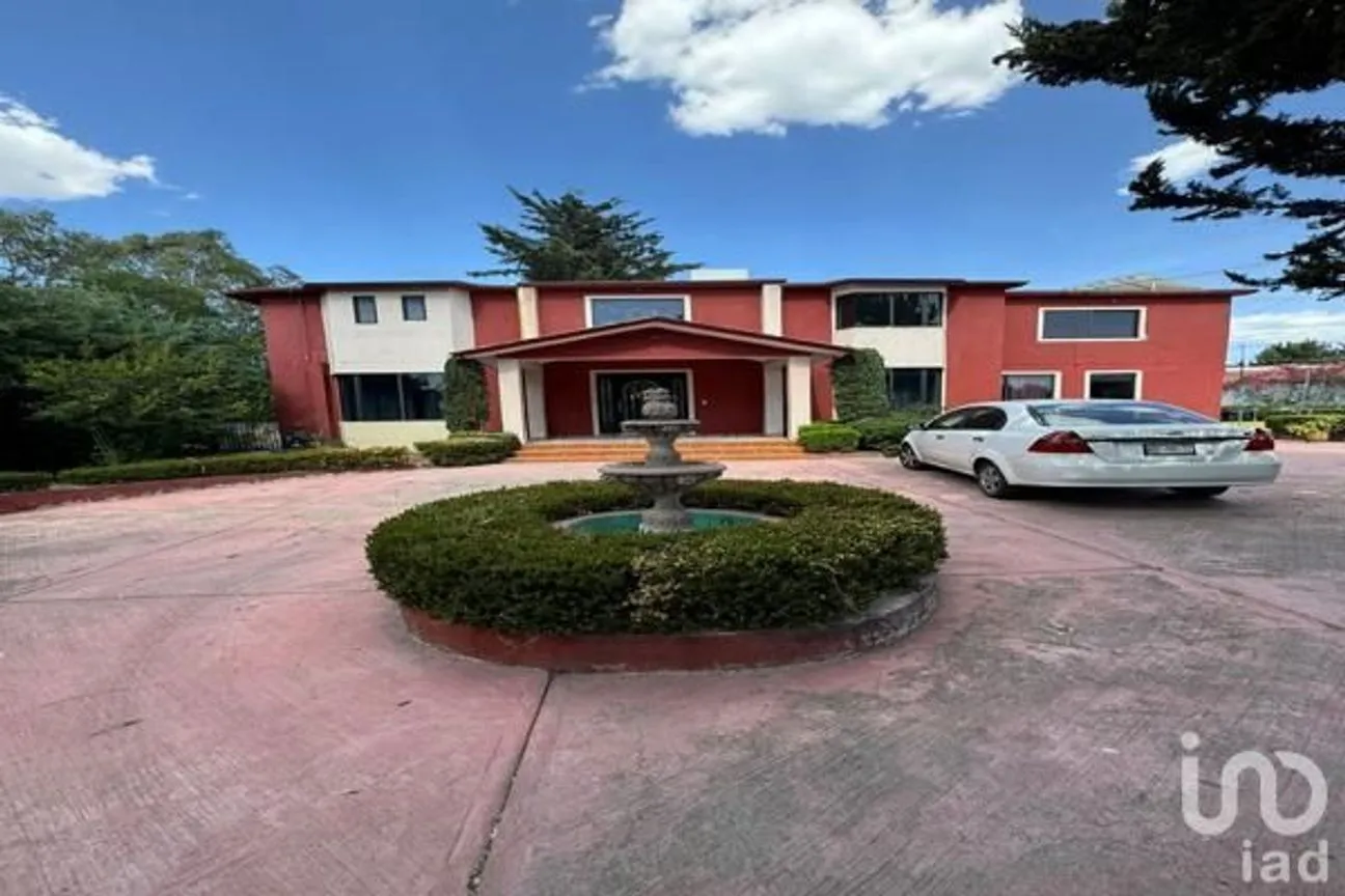 Casa en Venta en El Molino de Flores, Texcoco, Estado De México | NEX-229440 | iad México | Foto 1 de 13