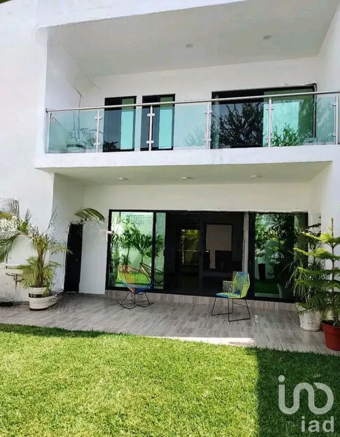 Casa en Venta en Lázaro Cárdenas del Río, Cuernavaca, Morelos | NEX-163560 | iad México | Foto 1 de 19