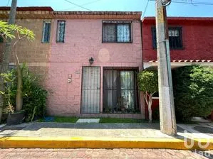 NEX-195289 - Casa en Venta, con 3 recamaras, con 1 baño, con 78 m2 de construcción en Las Moras I y II, CP 62556, Morelos.