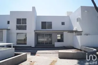 NEX-195716 - Casa en Venta, con 3 recamaras, con 3 baños, con 353 m2 de construcción en Lomas de Cortes, CP 62240, Morelos.