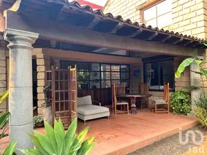 NEX-198391 - Casa en Venta, con 3 recamaras, con 4 baños, con 400 m2 de construcción en Lomas de Tetela, CP 62156, Morelos.