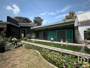 NEX-245681 - Casa en Venta, con 2 recamaras, con 3 baños, con 316 m2 de construcción.