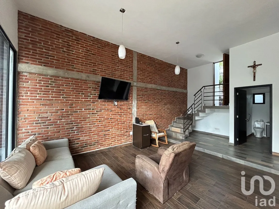 Casa en Venta en Gloria Almada de Bejarano, Cuernavaca, Morelos | NEX-293486 | iad México | Foto 3 de 18