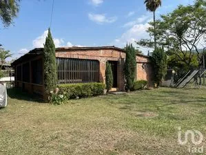 NEX-299646 - Casa en Venta, con 2 recamaras, con 2 baños, con 195 m2 de construcción.